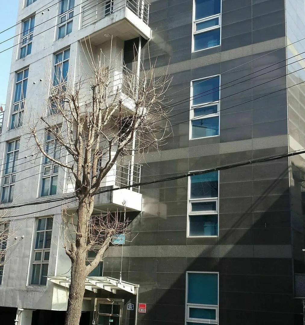 Best Residence For Solo location